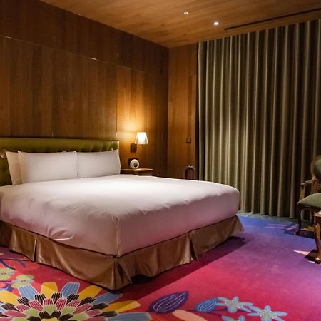 Inhouse Hotel Grand Тайчжун Экстерьер фото